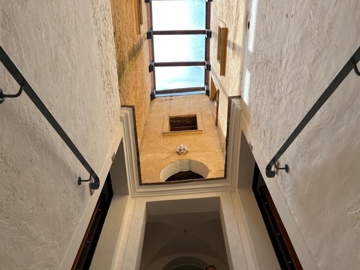 La Rupe Apartments トロペーア エクステリア 写真